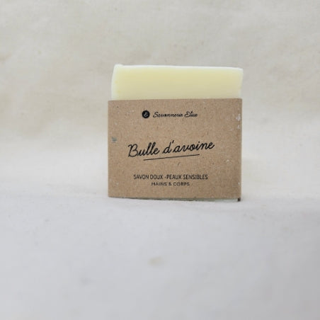 lot de 4 savons au lait d'avoine fait maison
Le lait avoine est un soin douceur pour les peaux sensibles.
Un savon pour les cadeaux de naissance 
Un savon pour l'eczema.